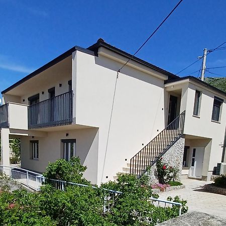 Apartmani Nada Senj  Eksteriør billede